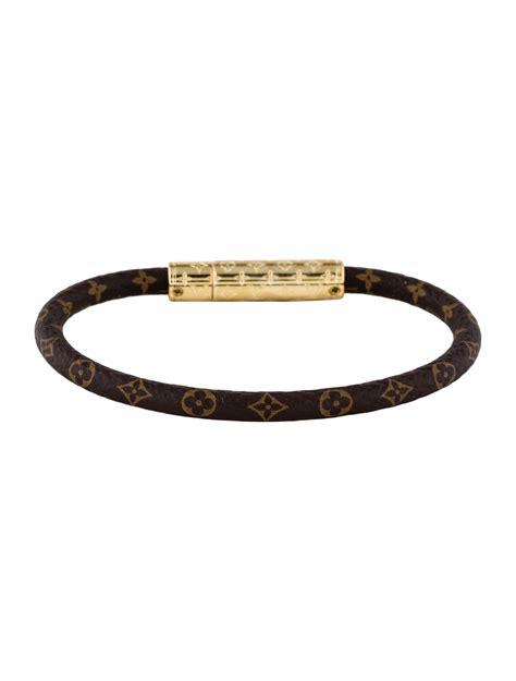 lv confidential armband